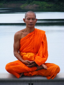 Phra_Ajan_Jerapunyo-Abbot_of_Watkungtaphao[1]